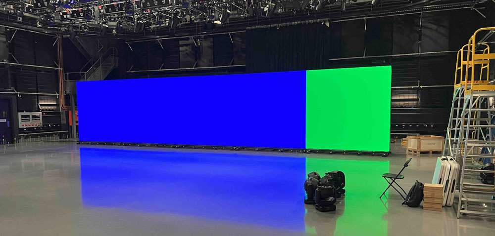 Full LED screen