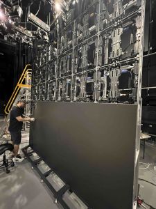 Installing LED screens